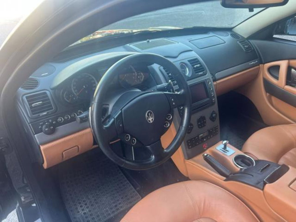 Maserati Quattroporte 4.2 V8 (10)