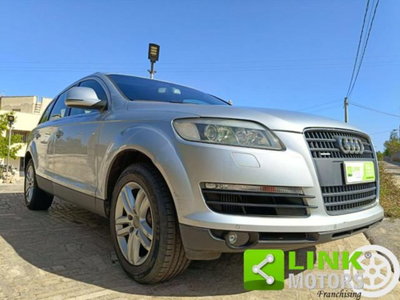 Audi Q7 3.0 V6 TDI 233CV quattro tiptronic (12)