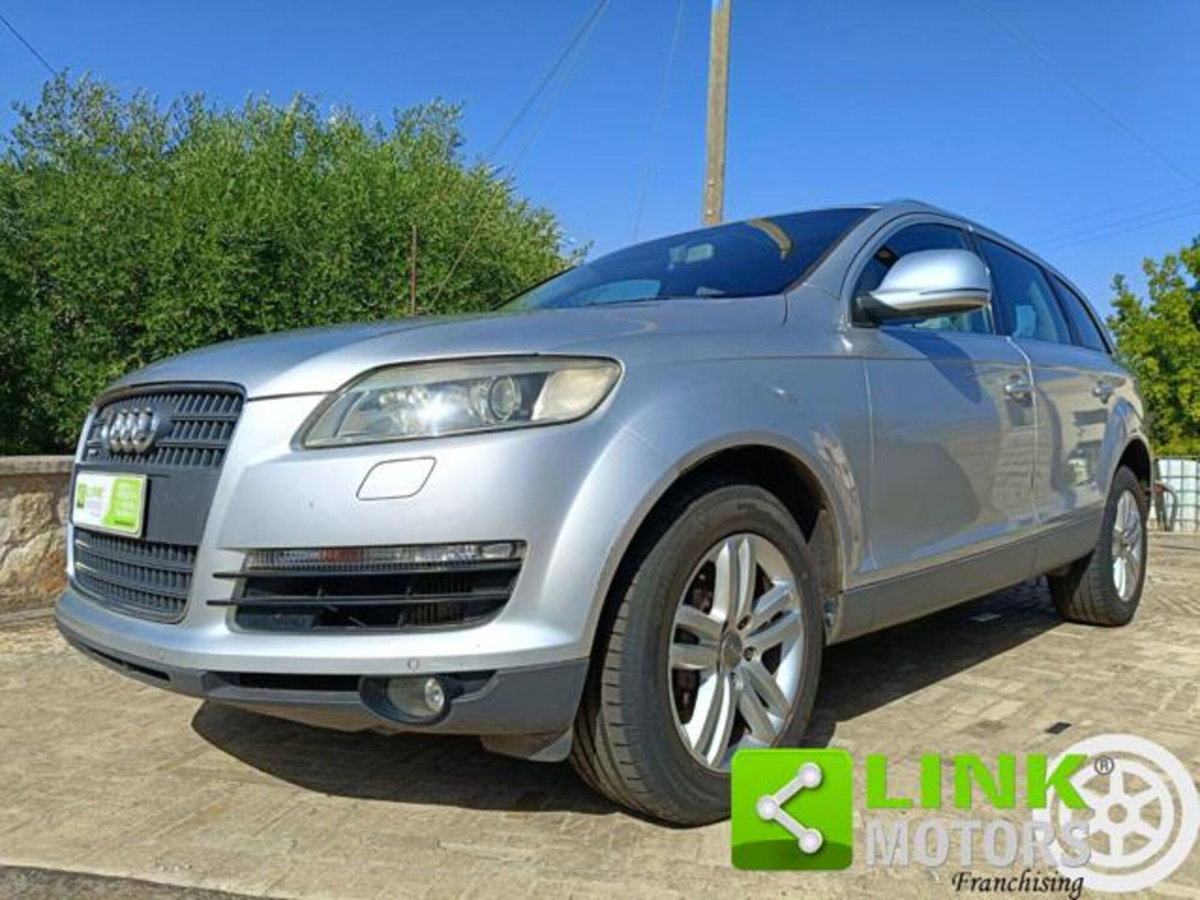 Audi Q7 3.0 V6 TDI 233CV quattro tiptronic (13)