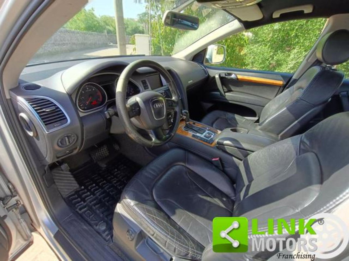 Audi Q7 3.0 V6 TDI 233CV quattro tiptronic (15)