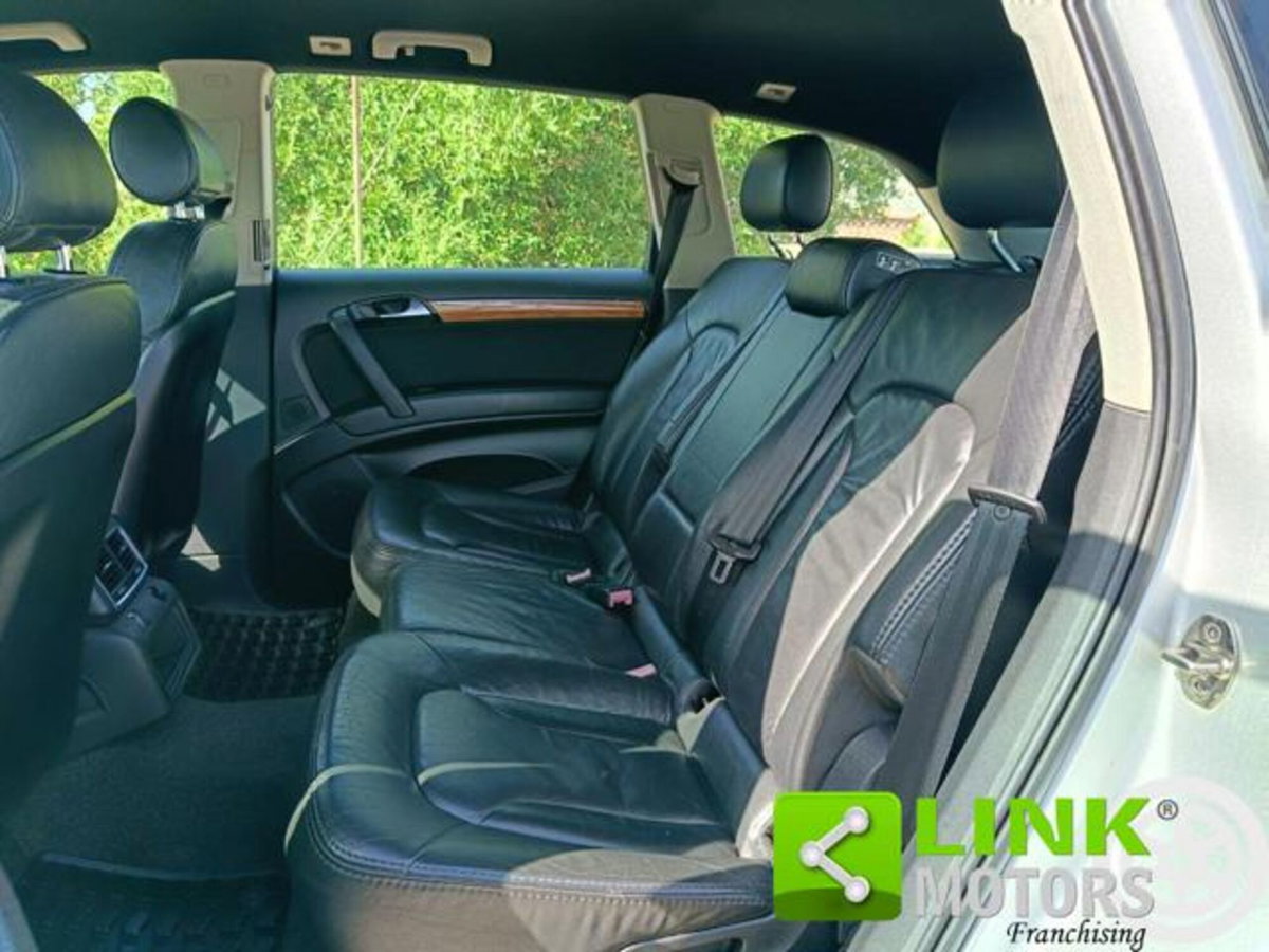 Audi Q7 3.0 V6 TDI 233CV quattro tiptronic (17)