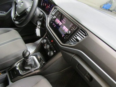 Volkswagen T-Roc 1.0 tsi Style 115cv (17)