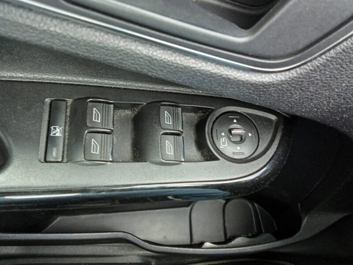 Ford B-Max B-Max 1.0 EcoBoost 100 CV Titanium (19)