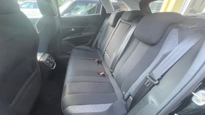 Peugeot 3008 BlueHDi 130 S&S Active (11)