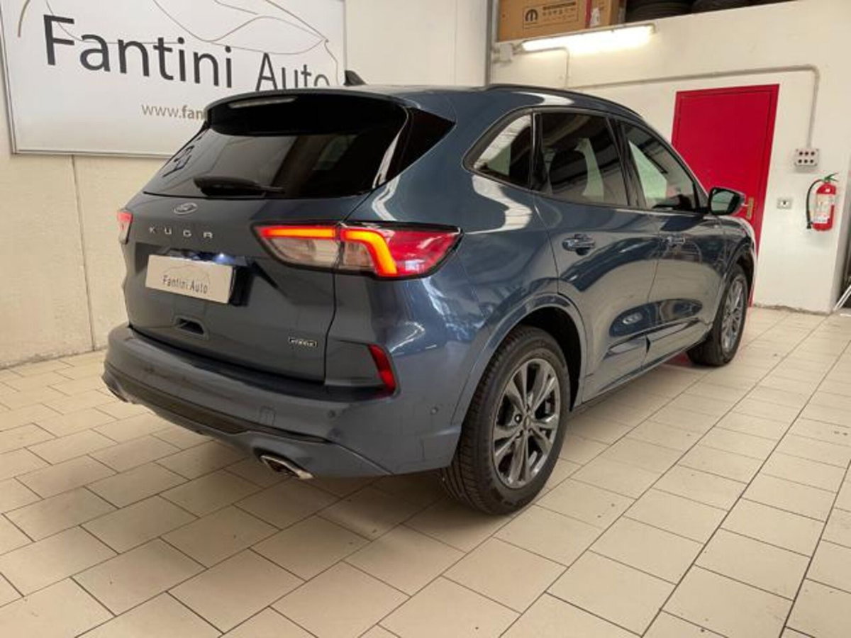 Ford Kuga 2.5 Plug In Hybrid 225 CV CVT 2WD ST-Line (3)