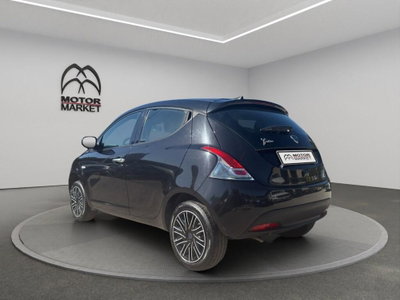 Lancia Ypsilon 1.0 FireFly 5 porte S&S Hybrid Gold Plus (8)