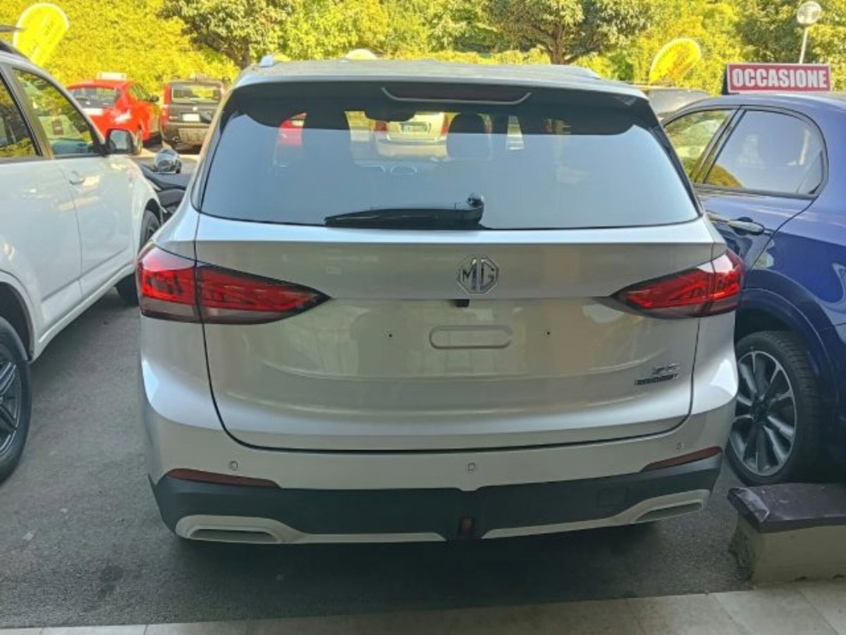 Mg ZS ZS 1.5 Luxury (14)