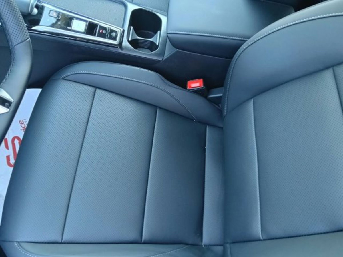 Mg ZS ZS 1.5 Luxury (19)