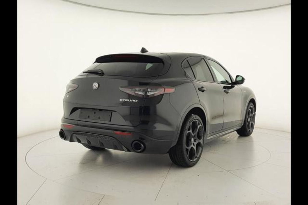 Alfa Romeo Stelvio Stelvio 2.2 Turbodiesel 210 CV AT8 Q4 Veloce (2)