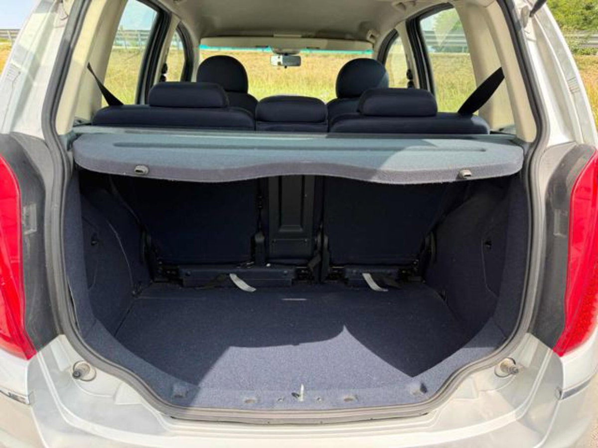 Lancia Musa 1.4 16V EURO 5 Oro Plus (9)