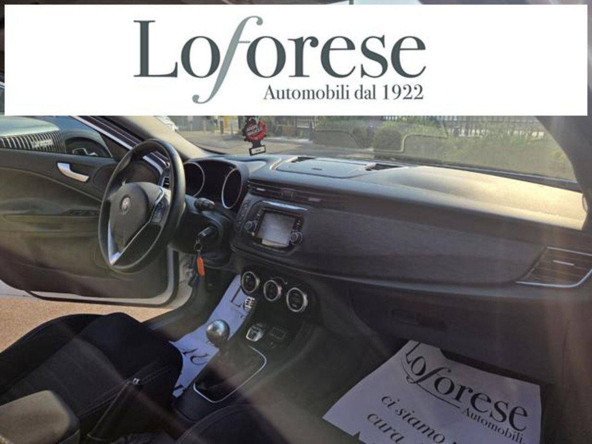 Alfa Romeo Giulietta 1.6 JTDm Giulietta 120cv (10)