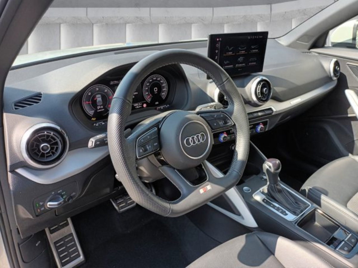 Audi Q2 Q2 35 TDI (14)