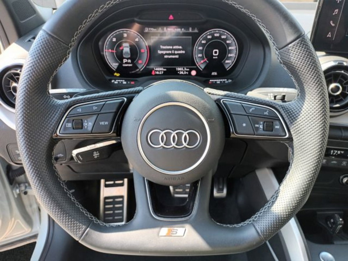 Audi Q2 Q2 35 TDI (18)