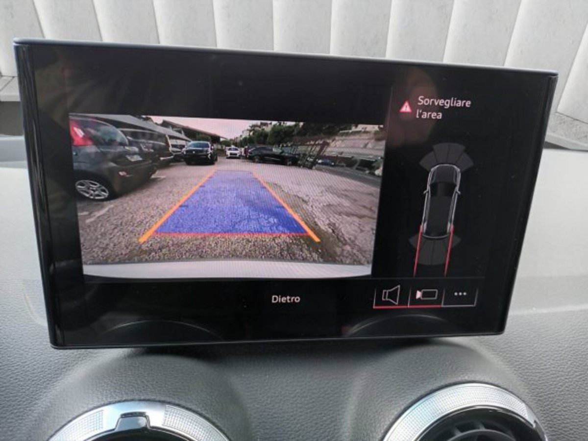 Audi Q2 Q2 35 TDI (16)