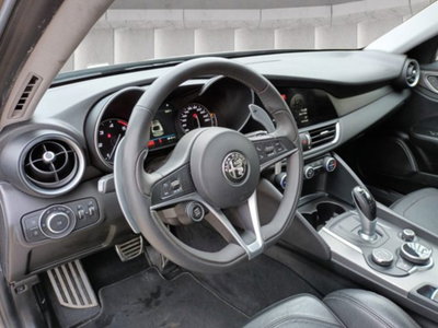 Alfa Romeo Giulia 2.2 Turbodiesel 210 CV AT8 AWD Q4 Veloce (12)
