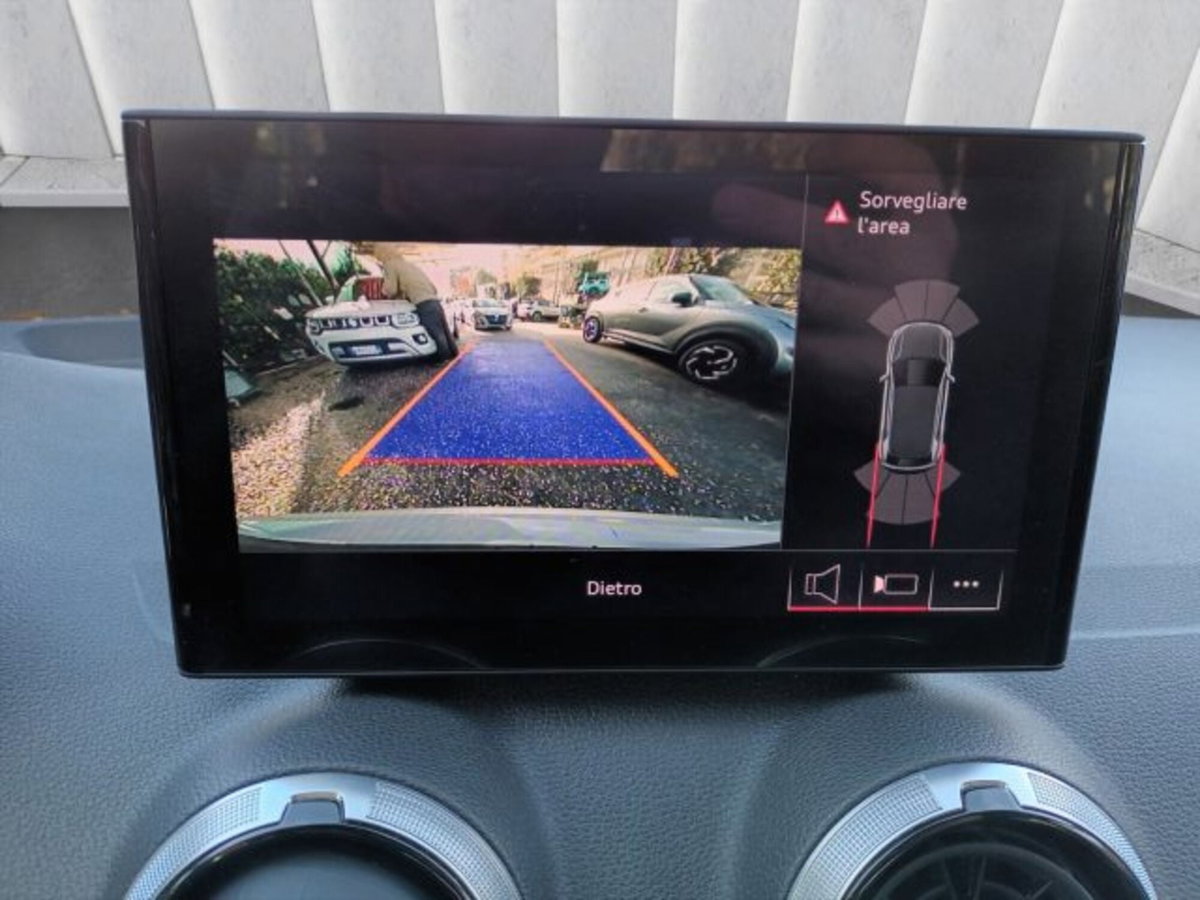 Audi Q2 Q2 35 TDI (14)