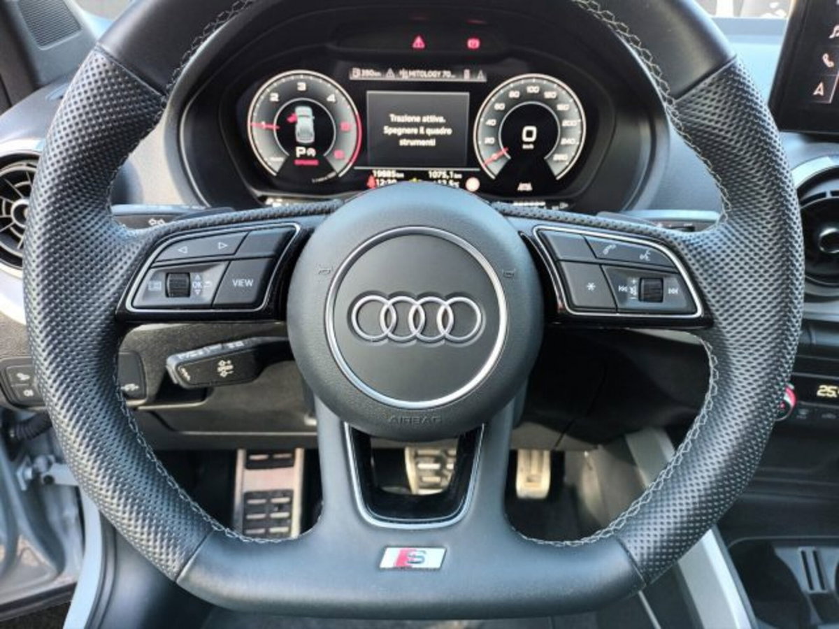 Audi Q2 Q2 35 TDI (16)