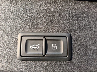 Audi Q2 Q2 35 TDI (18)