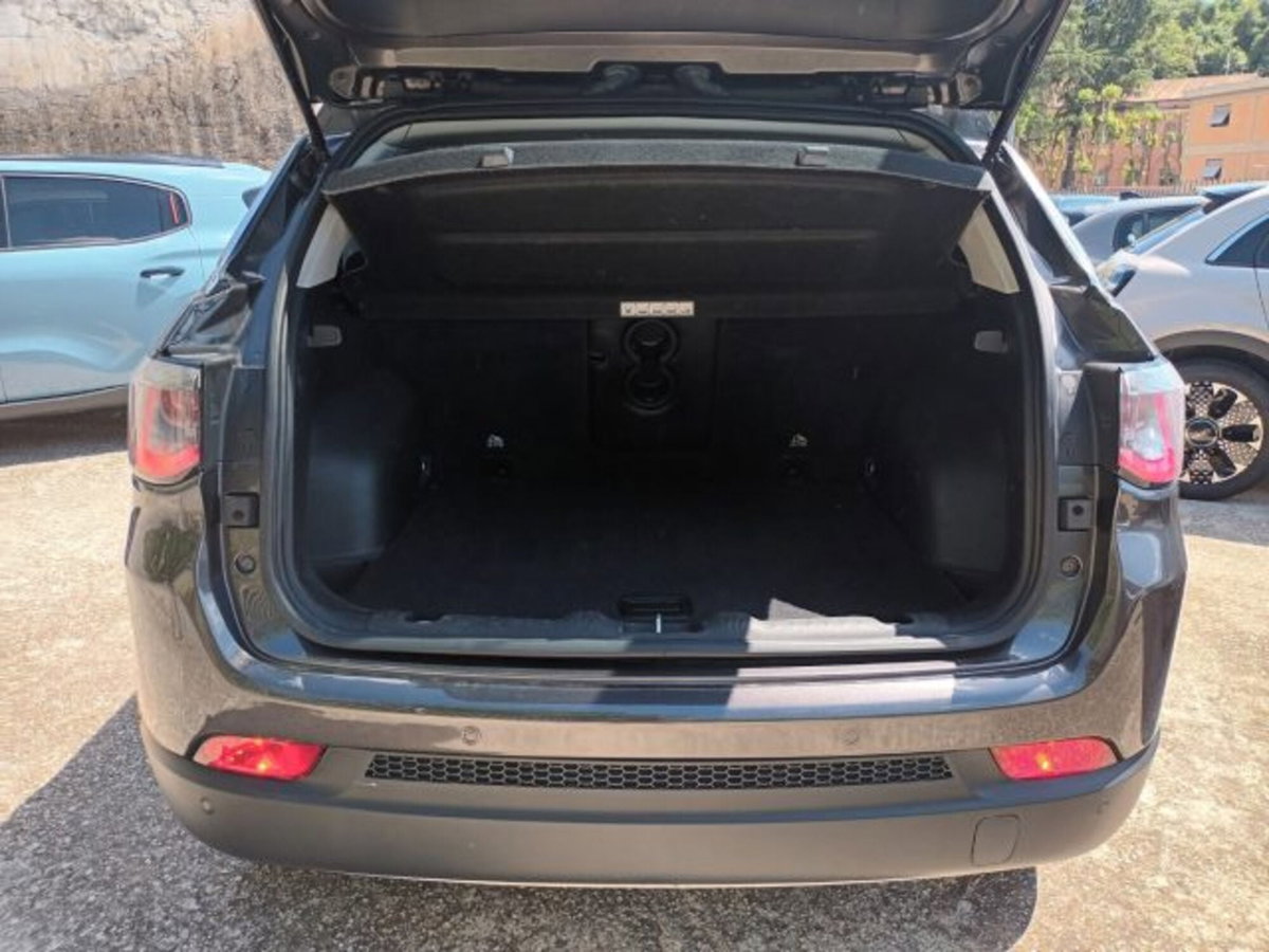 Jeep Compass 2.0 Turbodiesel Limited (15)