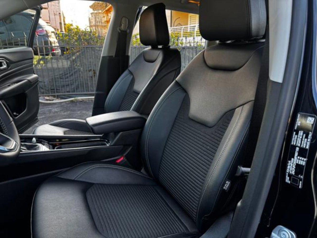 Jeep Compass 1.3 T4 190CV PHEV AT6 4xe Business Plus (9)