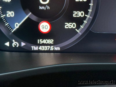 Volvo XC40 T4 Recharge Plug-in Hybrid R-design (15)