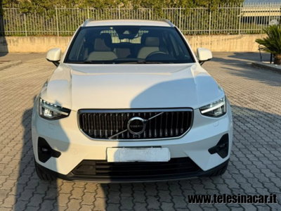 Volvo XC40 T4 Recharge Plug-in Hybrid R-design (3)