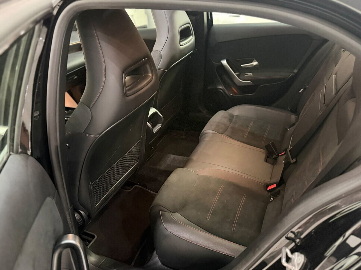 Mercedes-Benz Classe A 200 d Automatic Premium (17)