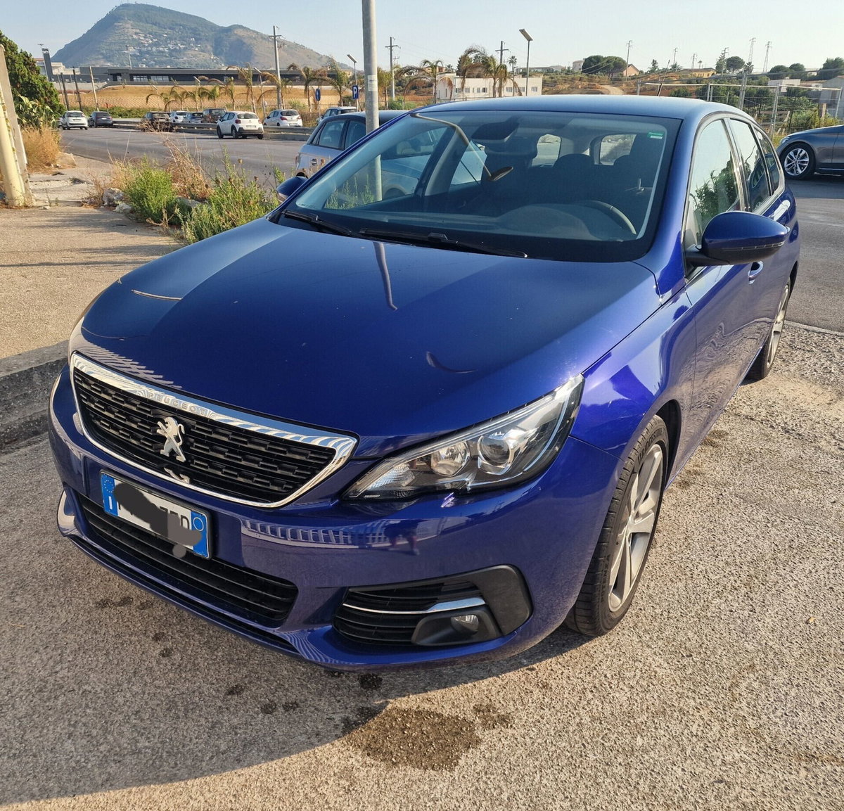 Peugeot 308 SW BlueHDi 130 S&S EAT8 Active Business