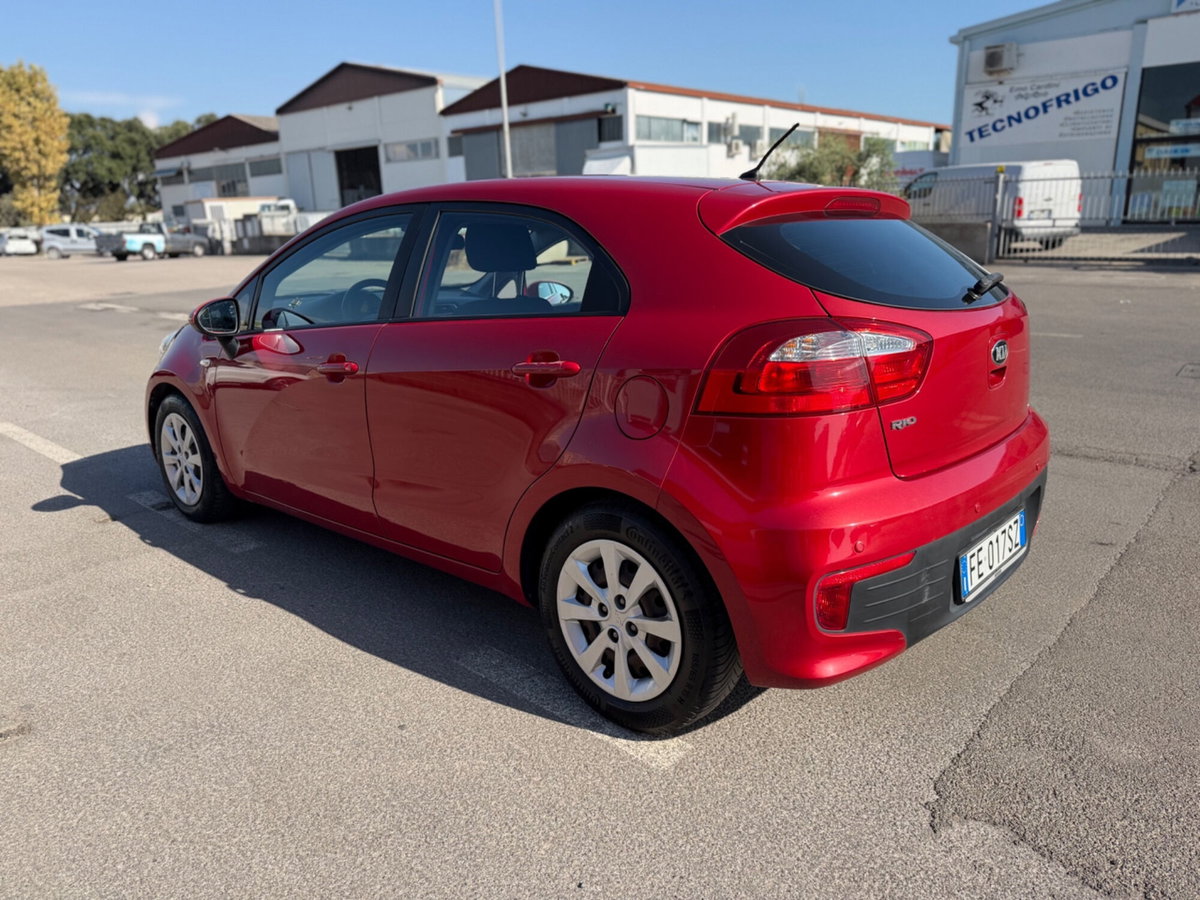 Kia Rio 1.2 CVVT 5p. ECO GPL Cool (4)