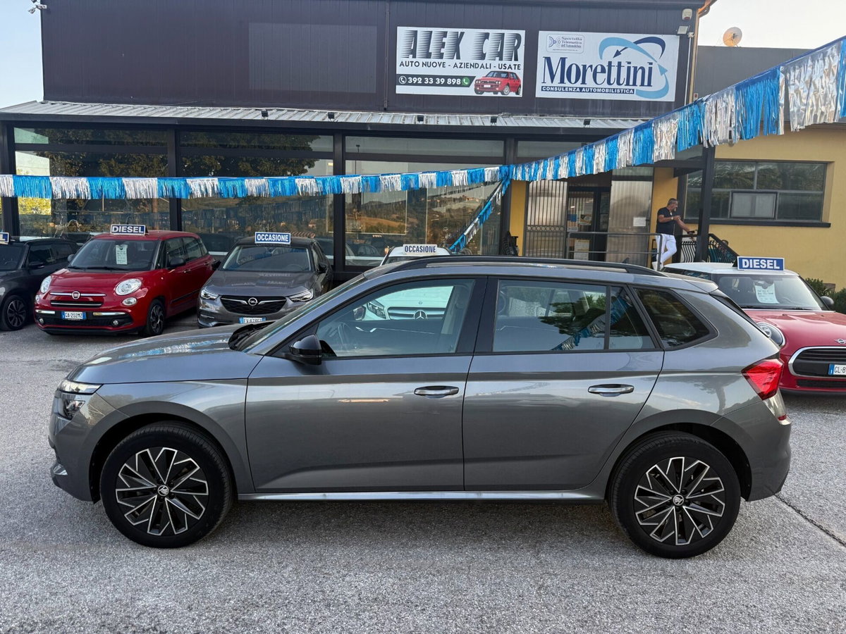Skoda Kamiq 1.5 tsi Black Dots 150cv dsg (8)