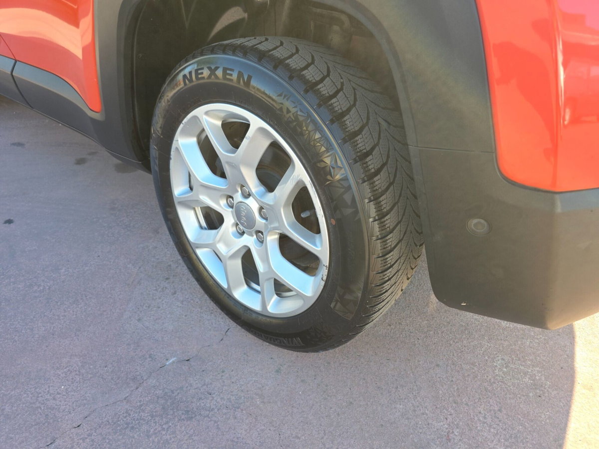 Jeep Renegade 1.6 Mjt 120 CV Limited (9)