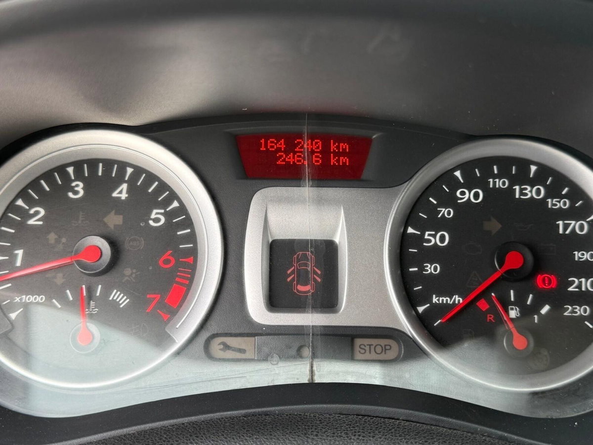 Renault Clio 1.2 16V 5 porte Dynamique (5)