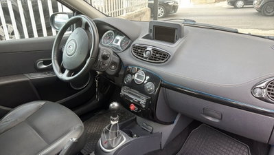 Renault Clio 1.2 16V 5 porte Dynamique (8)