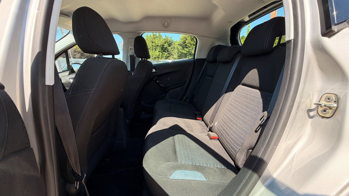 Peugeot 208 82 3 porte Allure (14)