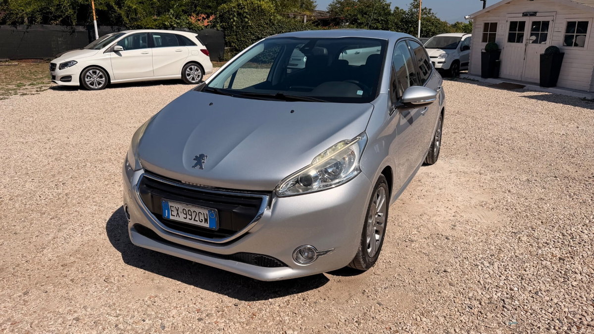 Peugeot 208 82 3 porte Allure (7)