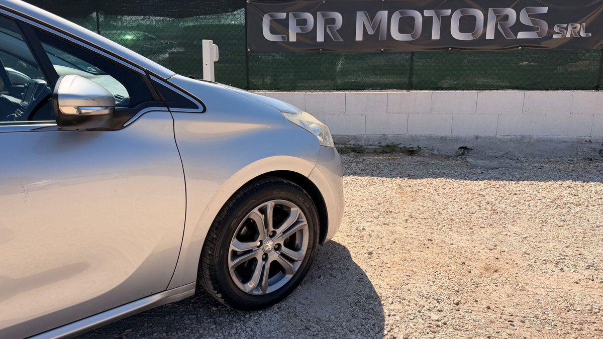 Peugeot 208 82 3 porte Allure (9)