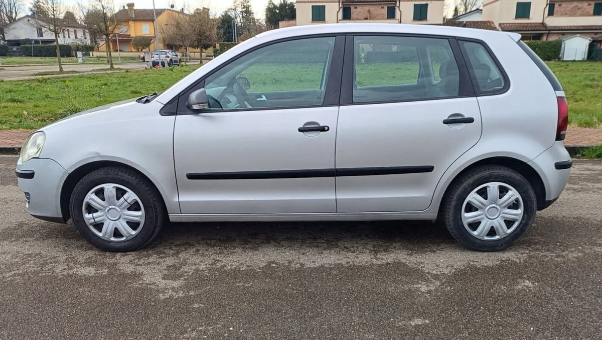 Volkswagen Polo 1.2 12V 3p. Trendline (11)