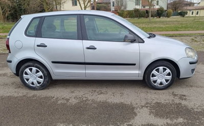 Volkswagen Polo 1.2 12V 3p. Trendline (8)