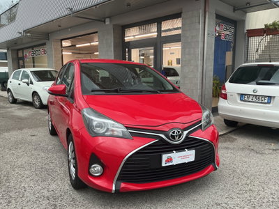 Toyota Yaris 1.0 5 porte Lounge (4)
