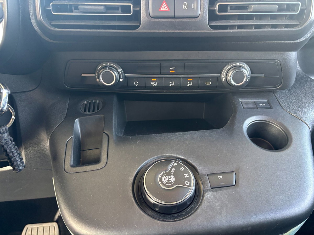 Citroen Berlingo BlueHDi 130 Stop&Start EAT8 M Shine (16)