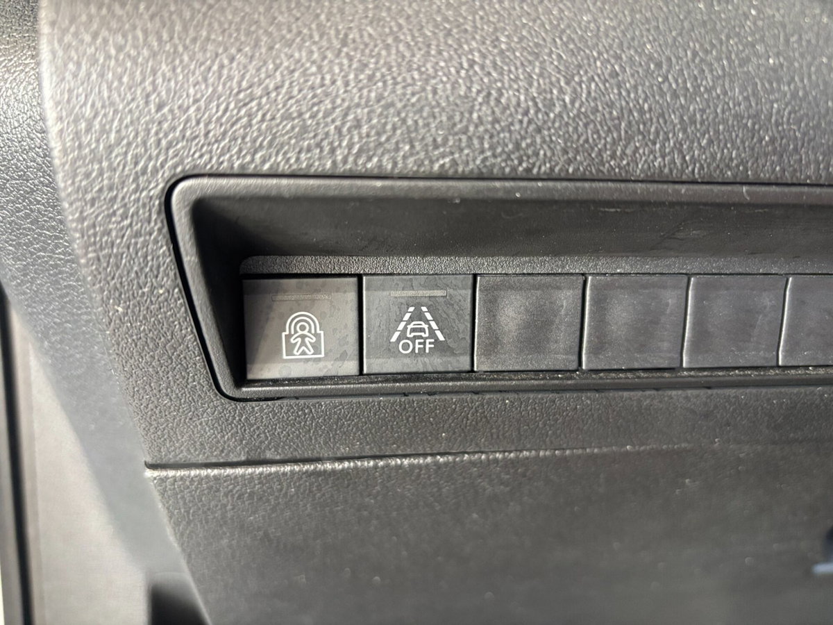 Citroen Berlingo BlueHDi 130 Stop&Start EAT8 M Shine (19)