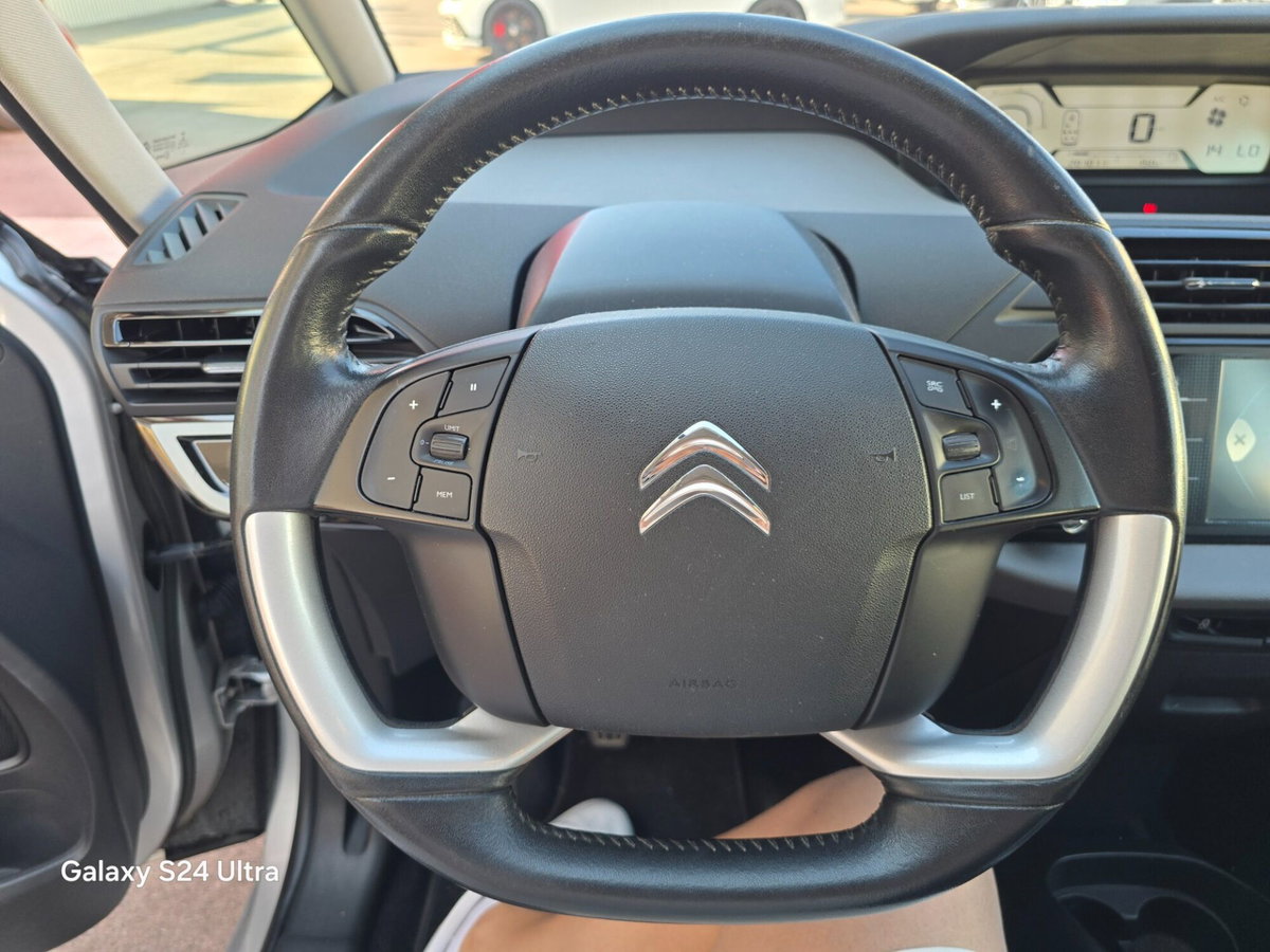 Citroen C4 Picasso 1.6 e-HDi 115 Exclusive (14)