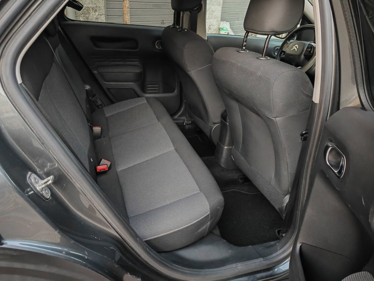 Citroen C4 Cactus BlueHDi 100 S&S ETG6 Shine (10)