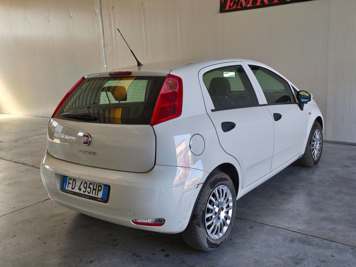 Fiat Punto 1.4 8V GPL 5 porte Van Pop 4 posti (11)