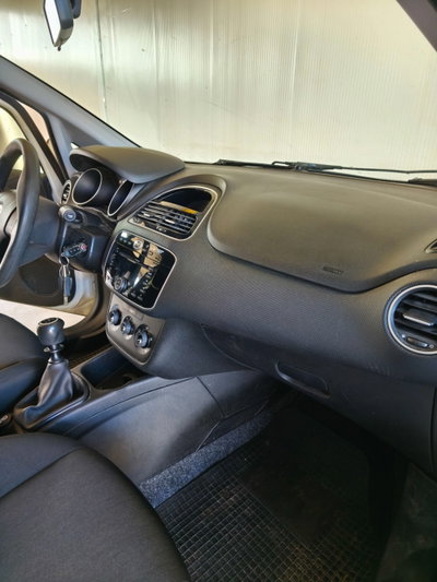 Fiat Punto 1.4 8V GPL 5 porte Van Pop 4 posti (19)