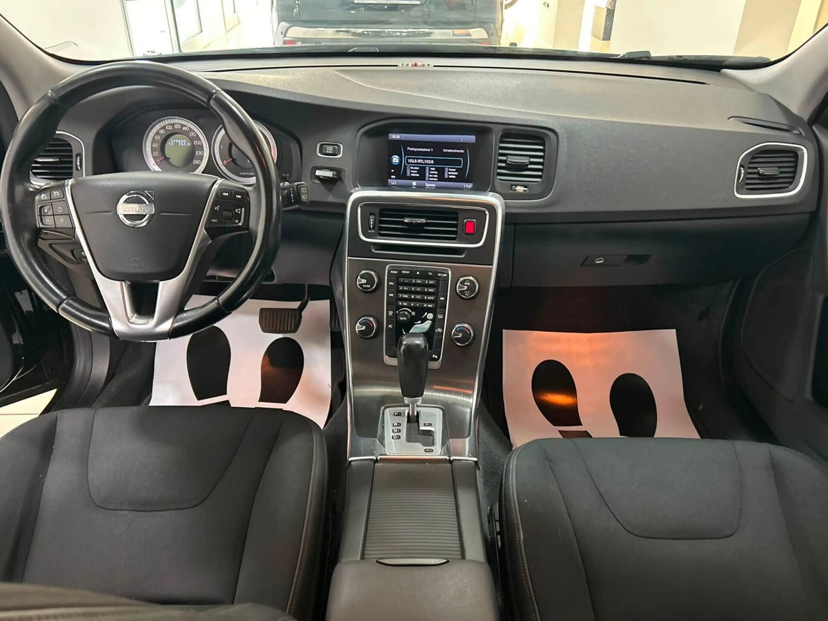 Volvo V60 D3 Geartronic Momentum (10)