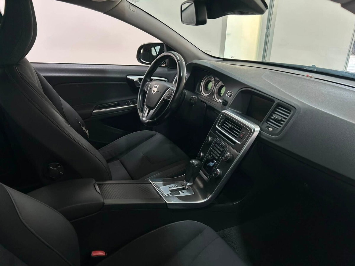 Volvo V60 D3 Geartronic Momentum (11)