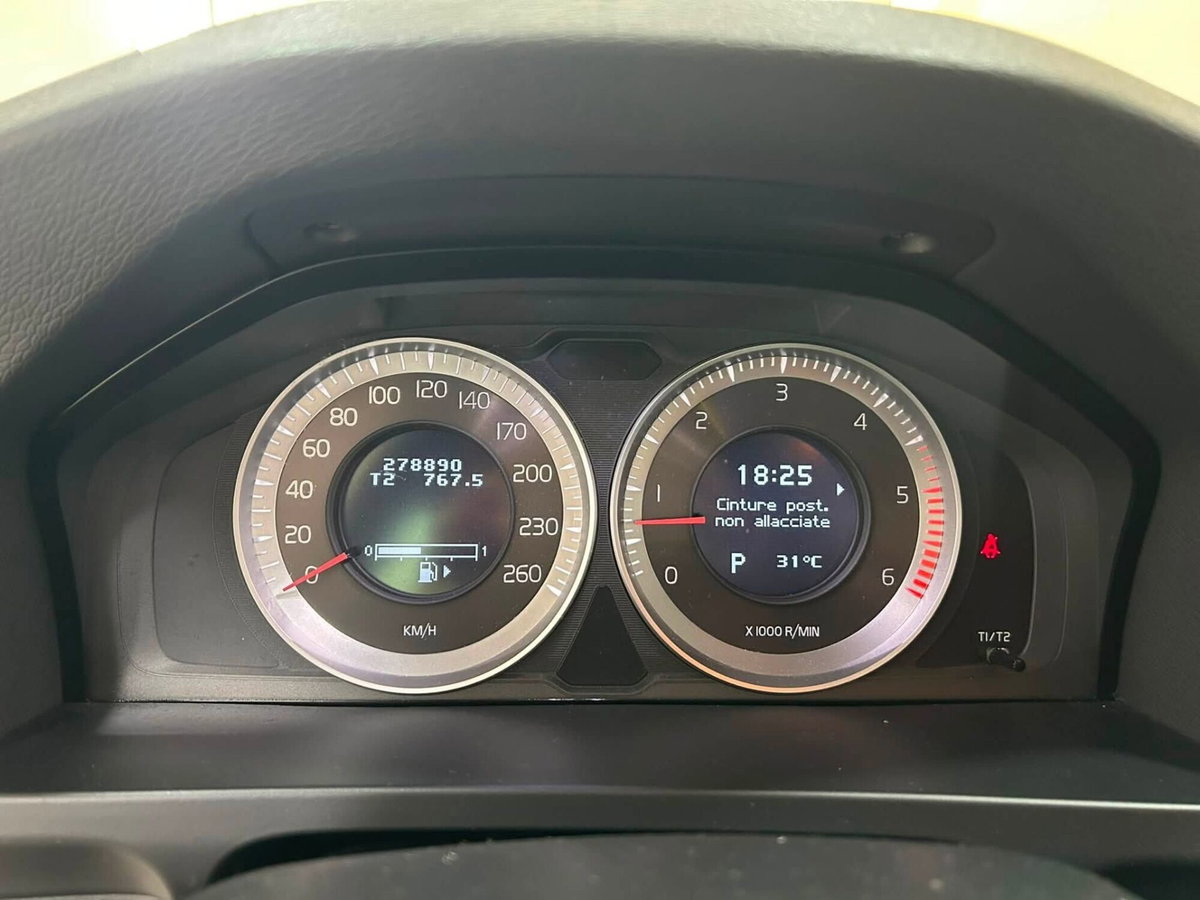 Volvo V60 D3 Geartronic Momentum (17)