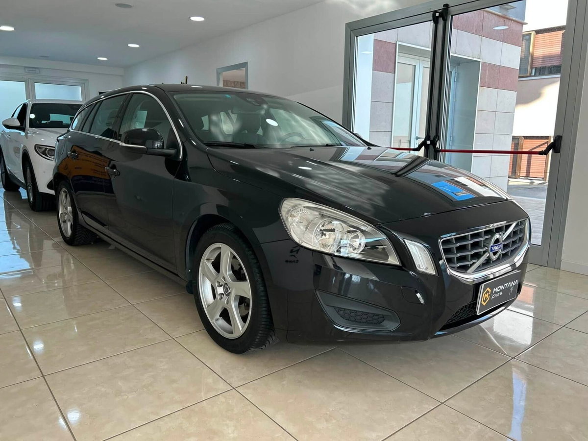 Volvo V60 D3 Geartronic Momentum (3)