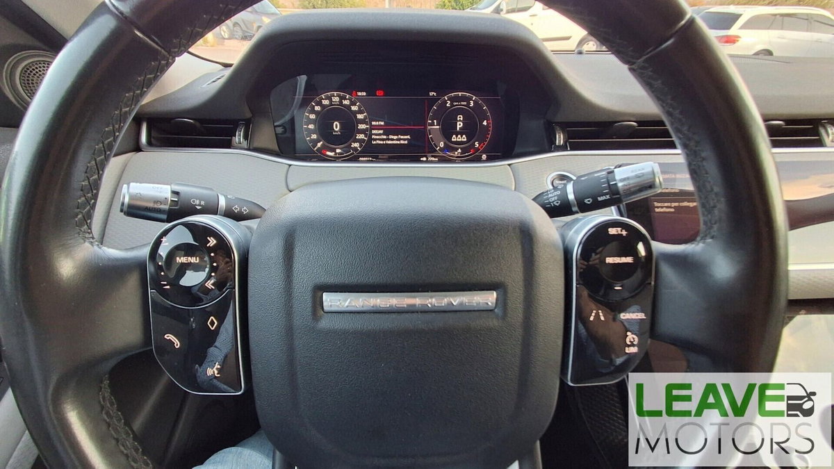 Land Rover Range Rover Evoque 2.0D I4-L.Flw 150 CV AWD Auto HSE (17)